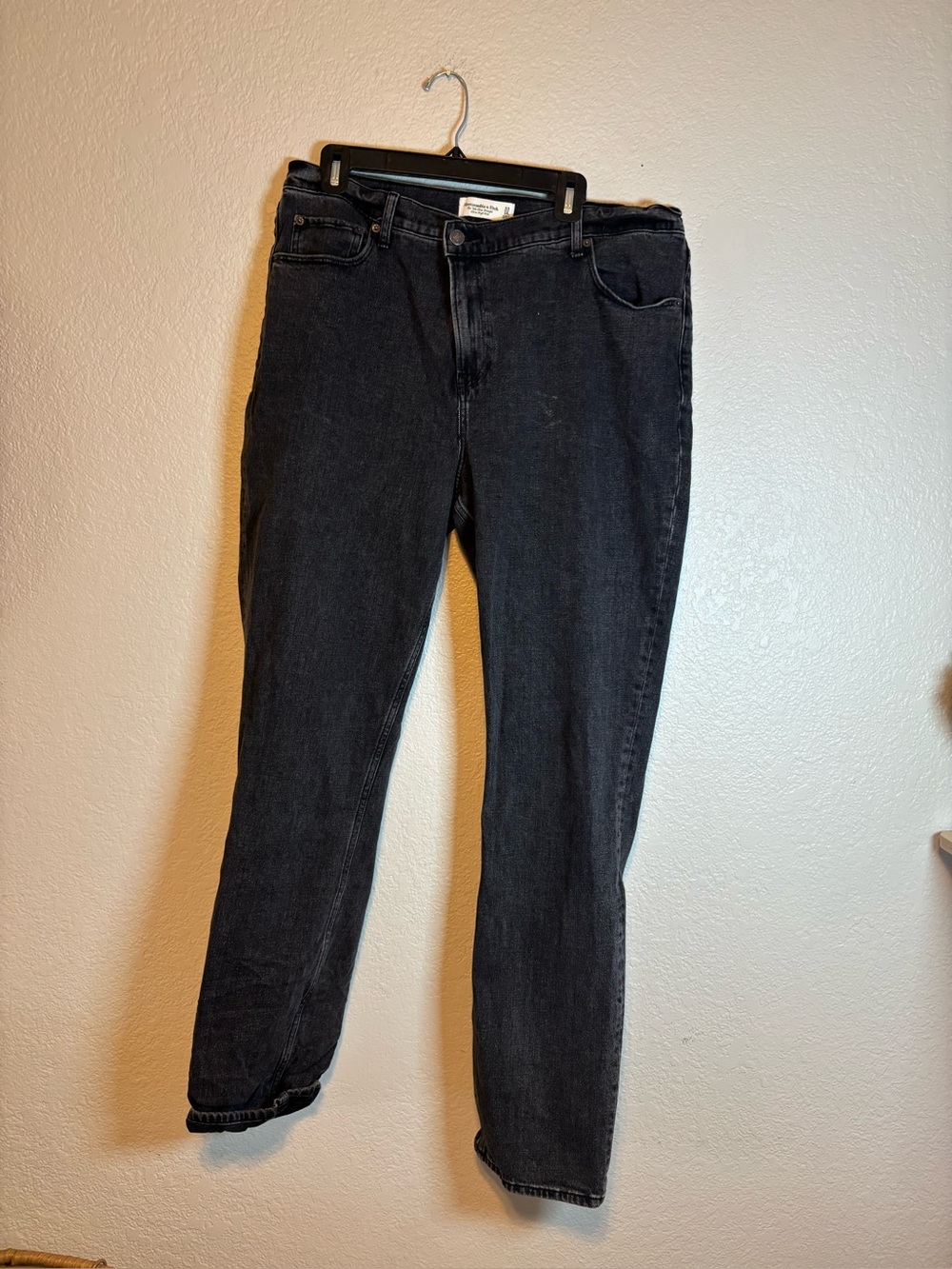 Abercrombie & Fitch The 90s Slim Straight Ultra High Rise 33 / 16 LONG Jeans
